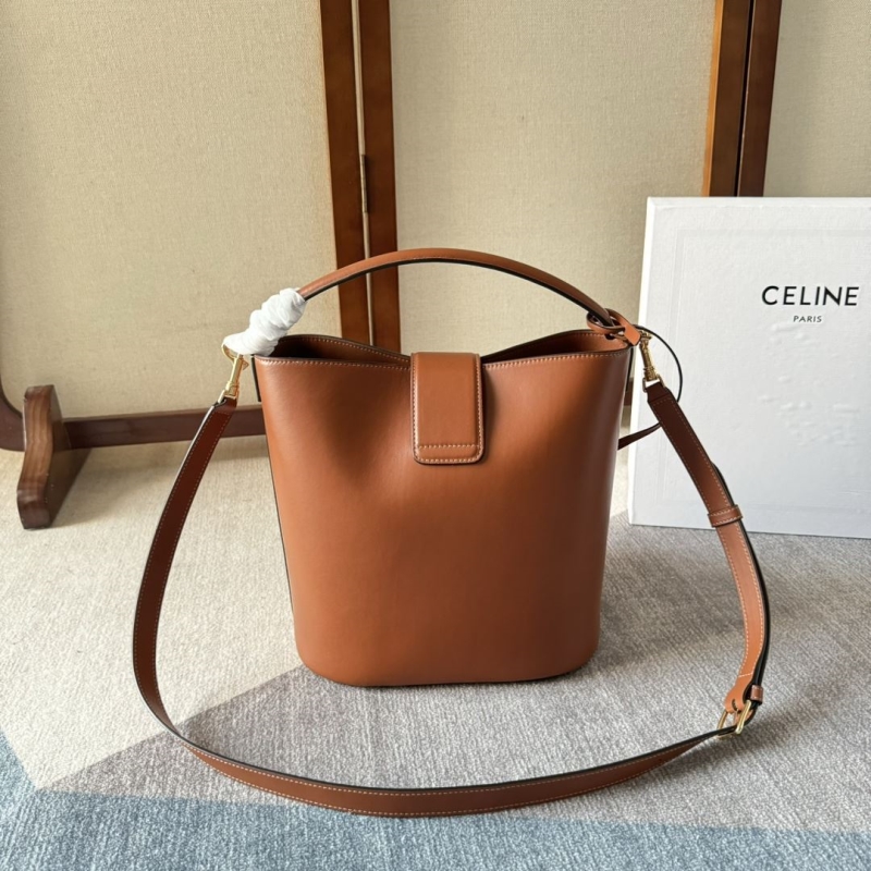 Ce1i*e bucket bags
